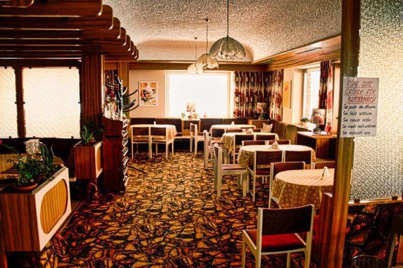 Cafe Rudi Living Bed and Breakfast Parcines Εξωτερικό φωτογραφία
