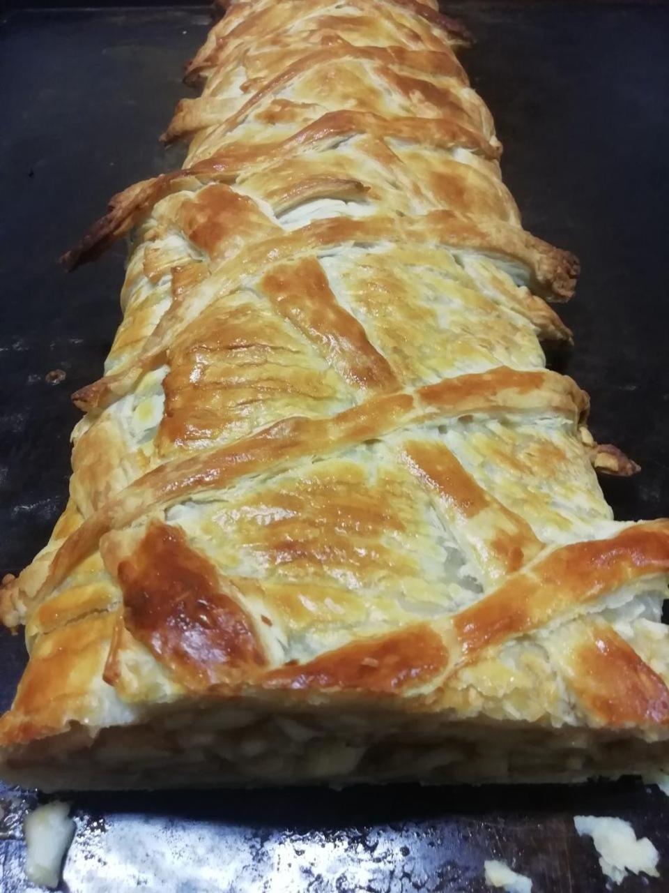 Cafe Rudi Living Bed and Breakfast Parcines Εξωτερικό φωτογραφία